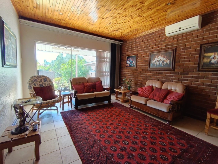 3 Bedroom Property for Sale in Fichardt Park Free State